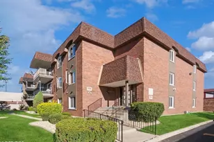 9450 Greenbriar Dr, Hickory Hills, IL 60457 - Photo 1
