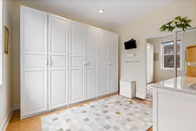 1916 W Irving Park Road, Chicago, IL 60613 - Photo 10