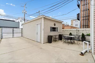1916 W Irving Park Road, Chicago, IL 60613 - Photo 22