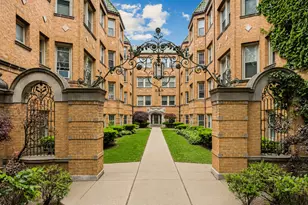 854 Washington Blvd, Oak Park, IL 60302 - Photo 1