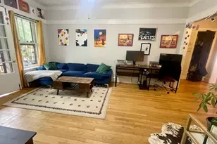 908 W Waveland Ave, Chicago, IL 60613 - Photo 2