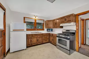220 S Marguerite St, Coal City, IL 60416 - Photo 12