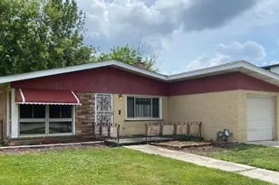 8741 S Washtenaw Ave, Evergreen Park, IL 60805 - Photo 1