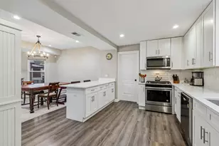 743 S Lombard Ave, Oak Park, IL 60304 - Photo 12