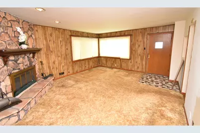 17029 Lorenz Avenue, Lansing, IL 60438 - Photo 4