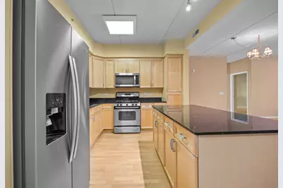 819 Graceland Avenue #204, Des Plaines, IL 60016 - Photo 10