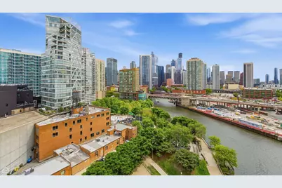 700 N Larrabee Street #1013, Chicago, IL 60654 - Photo 6