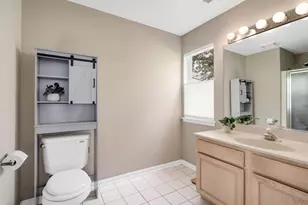 1104 Canterbury Ct, Elgin, IL 60120 - Photo 12