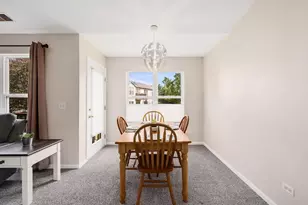 1104 Canterbury Ct, Elgin, IL 60120 - Photo 6