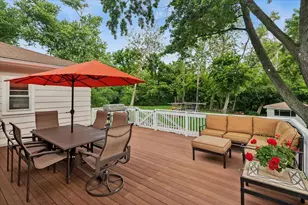 1308 W 53rd Pl, La Grange Highlands, IL 60525 - Photo 2