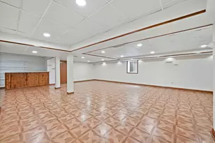 313 Trinity Ln, Oak Brook, IL 60523 - Photo 42