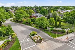 313 Trinity Ln, Oak Brook, IL 60523 - Photo 62