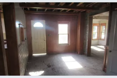 32300 White Street, Kirkland, IL 60146 - Photo 6