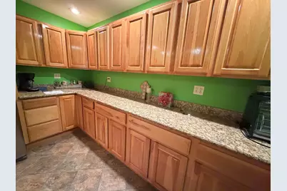 501 N Marion Avenue, Salem, IL 62881 - Photo 4