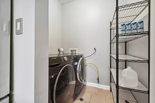 4528 S St Lawrence Ave, Chicago, IL 60653 - Photo 22