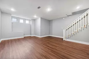 4528 S St Lawrence Ave, Chicago, IL 60653 - Photo 18