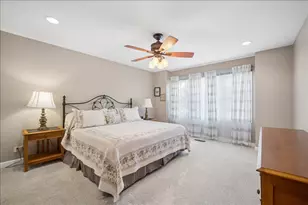 504 Carriage Hill Rd, Island Lake, IL 60042 - Photo 20