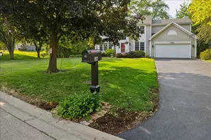 504 Carriage Hill Rd, Island Lake, IL 60042 - Photo 44