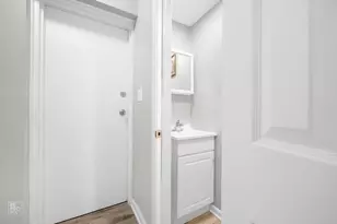 322 Fairchild Ct, Bloomingdale, IL 60108 - Photo 10