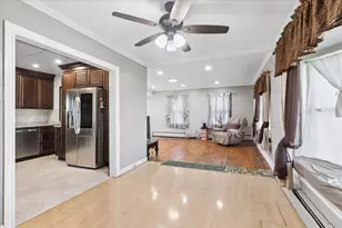 8233 Austin Ave, Morton Grove, IL 60053 - Photo 6