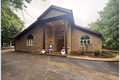 8951 W 99th Street, Palos Hills, IL 60465 - Photo 1