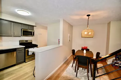 1106 E Jefferson Street #6, Bloomington, IL 61701 - Photo 14
