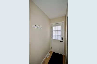 1106 E Jefferson Street #6, Bloomington, IL 61701 - Photo 16