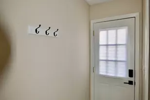 1106 E Jefferson St, Bloomington, IL 61701 - Photo 16