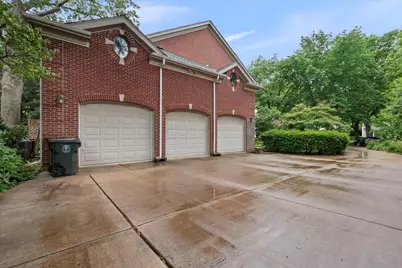 9035 Keystone Avenue, Skokie, IL 60076 - Photo 4