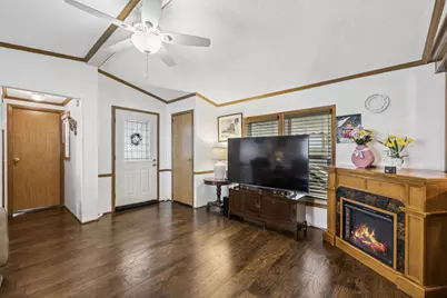 818 Oakbrook Drive, Crystal Lake, IL 60014 - Photo 4