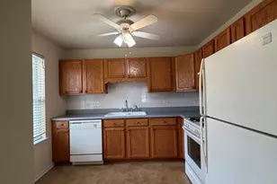 2219 Waterleaf Ct, Naperville, IL 60564 - Photo 8