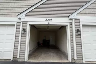 2219 Waterleaf Ct, Naperville, IL 60564 - Photo 2