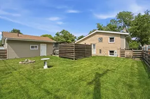 12624 S Massasoit Ave, Palos Heights, IL 60463 - Photo 4