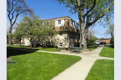9907 W 58th Street #1, Countryside, IL 60525 - Photo 2