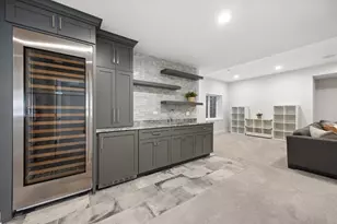 817 S Clay St, Hinsdale, IL 60521 - Photo 28