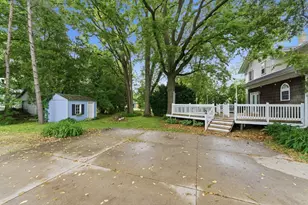 708 S College Ave, Aledo, IL 61231 - Photo 34
