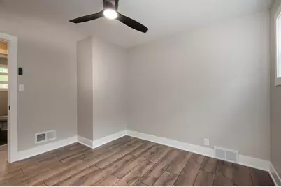 10338 S Vernon Avenue, Chicago, IL 60628 - Photo 12