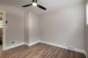 10338 S Vernon Ave, Chicago, IL 60628 - Photo 12