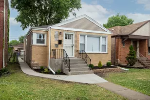 10338 S Vernon Ave, Chicago, IL 60628 - Photo 2