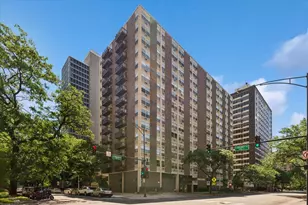 3033 N Sheridan Rd, Chicago, IL 60657 - Photo 1
