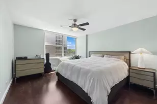 3033 N Sheridan Rd, Chicago, IL 60657 - Photo 6