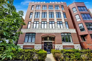540 W Oakdale Ave, Chicago, IL 60657 - Photo 1