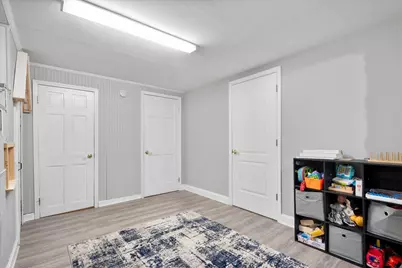3011 W Jarvis Avenue, Chicago, IL 60645 - Photo 18