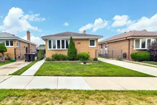 4836 N Mont Clare Ave, Chicago, IL 60656 - Photo 1