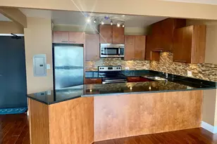 3930 N Pine Grove Ave, Chicago, IL 60613 - Photo 4