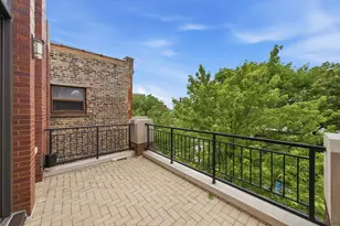 1955 W Cortland St, Chicago, IL 60622 - Photo 8