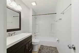 1446 Sutter Dr, Hanover Park, IL 60133 - Photo 14
