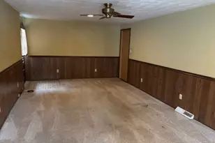 375 W Iroquois St, Sheldon, IL 60966 - Photo 8