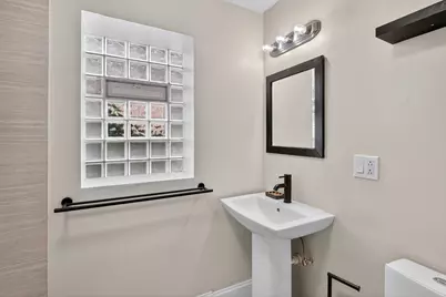 6525 S Vernon Avenue, Chicago, IL 60637 - Photo 28
