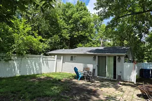 208 West St, Utica, IL 61373 - Photo 1